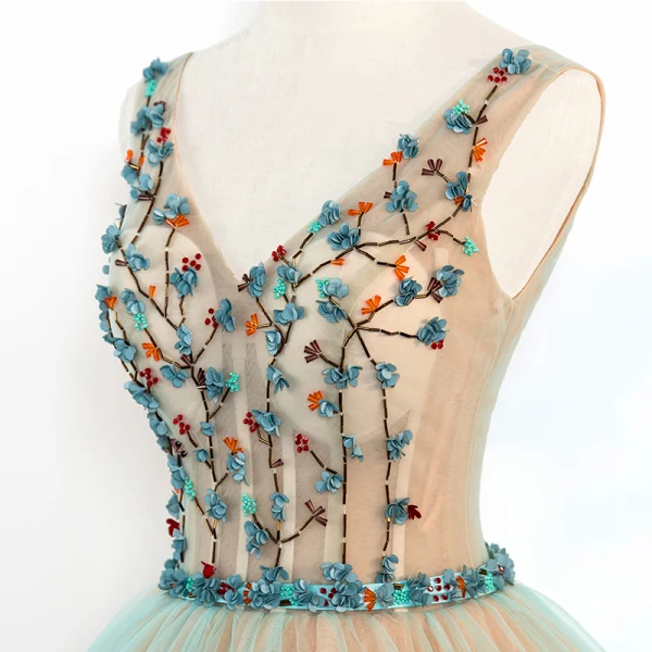 Chic / Beautiful Champagne Prom Dresses 2018 Ball Gown V-Neck Sleeveless Appliques Flower Beading Rhinestone Sash Floor-Length / Long Ruffle Backless Formal Dresses