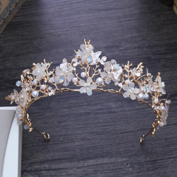 Unique Schmetterling Blumen Gold Diadem 2018 Metall Perle Strass Ohrringe Brautschmuck Brautaccessoires