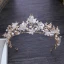 Unique Schmetterling Blumen Gold Diadem 2018 Metall Perle Strass Ohrringe Brautschmuck Brautaccessoires