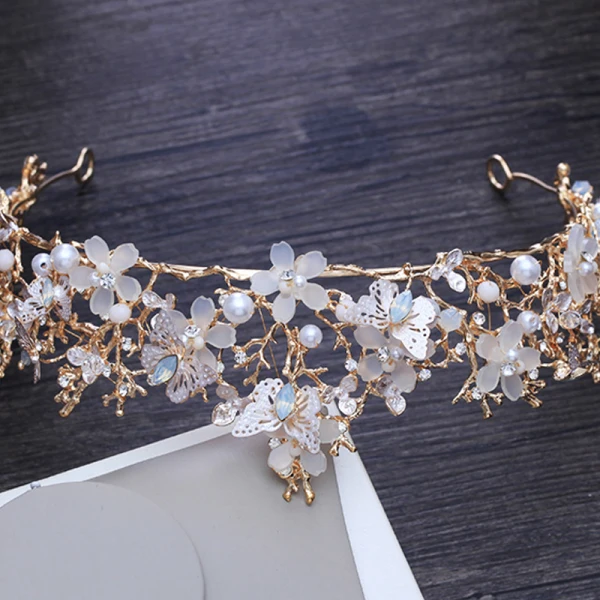 Unique Schmetterling Blumen Gold Diadem 2018 Metall Perle Strass Ohrringe Brautschmuck Brautaccessoires