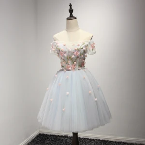 Fine Himmelen Blå Festkjoler 2017 Korte Ballkjole Gripende Ruffles Av Skulderen Korte Ermer Ryggløse Appliques Blomst Beading Krystall Formelle Kjoler