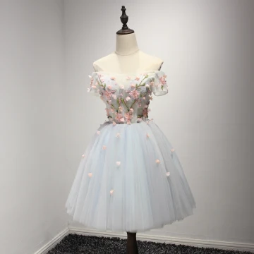 Chic Belle Bleu Ciel Robe De Fete 2017 Courte Robe Boule Volants En Cascade De L Épaule Manches Courtes Dos Nu Appliques Fleur Perlage Cristal Robe De Ceremonie