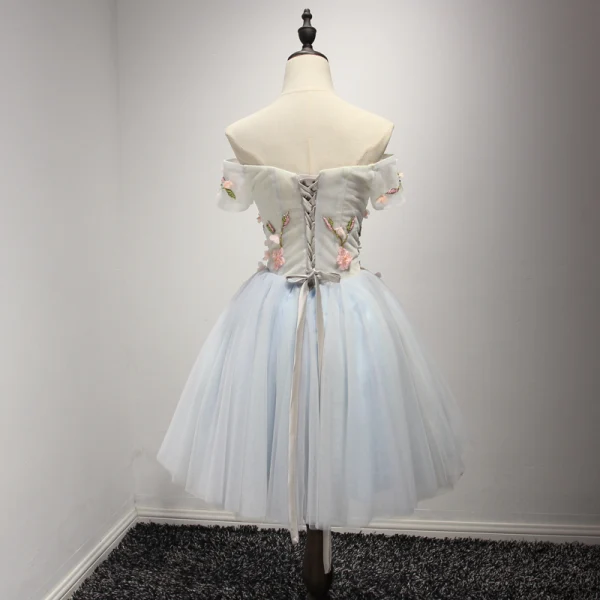 Chic / Belle Bleu Ciel Robe De Fete 2017 Courte Robe Boule Volants en Cascade De l'épaule Manches Courtes Dos Nu Appliques Fleur Perlage Cristal Robe De Ceremonie