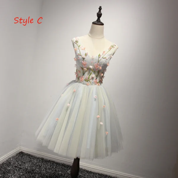 Chic / Belle Bleu Ciel Robe De Fete 2017 Courte Robe Boule Volants en Cascade De l'épaule Manches Courtes Dos Nu Appliques Fleur Perlage Cristal Robe De Ceremonie
