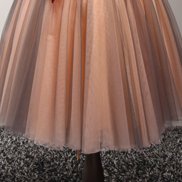 Schöne Partykleider 2017 Fallende Rüsche Kurze Ballkleid Stehkragen Ärmellos Rückenfreies Spitze Applikationen Perlenstickerei Kristall Durchbohrt Festliche Kleider