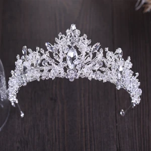 Glitzernden Silber Diadem 2018 Metall Strass Perlenstickerei Kristall Brautaccessoires