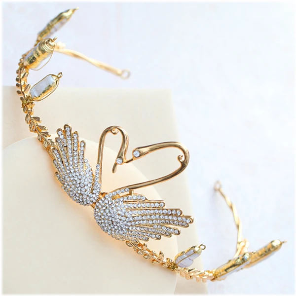 Amazing / Unique Gold Accessories 2018 Metal Rhinestone Tiara Pearl Butterfly Feather Earrings Bridal Jewelry