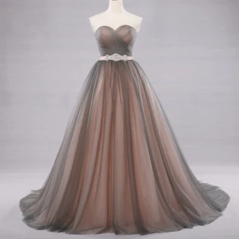 Moderne Mode Perle Rose Gris Robe De Bal 2018 Robe Boule Amoureux Sans Manches Perlage Perle Faux Diamant Ceinture Chapel Train Volants Dos Nu