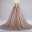 Mote Perle Rosa Grå Ballkjoler 2018 Ballkjole Kjæreste Uten Ermer Beading Perle Rhinestone Sash Chapel Train Buste Ryggløse