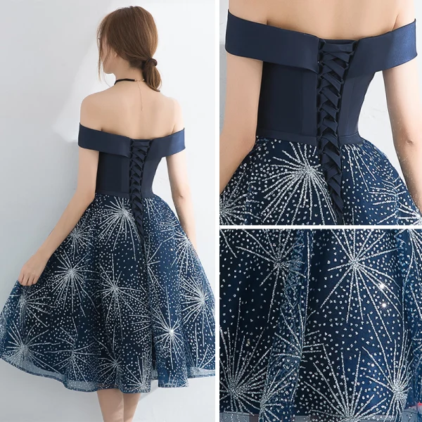 Elegante Marineblau Heimkehr Abiballkleider 2017 Fallende Rüsche A Linie Knielang Off Shoulder Kurze Ärmel Rückenfreies Schleife Stoffgürtel Strass Festliche Kleider