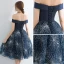 Elegante Marineblau Heimkehr Abiballkleider 2017 Fallende Rüsche A Linie Knielang Off Shoulder Kurze Ärmel Rückenfreies Schleife Stoffgürtel Strass Festliche Kleider