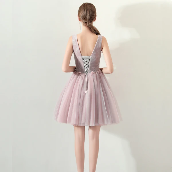 Moderne / Mode Perle Rose Été Robe De Cocktail 2018 Robe Boule V-Cou Sans Manches Appliques Fleur Perlage Perle Courte Volants Dos Nu Robe De Ceremonie
