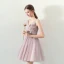Moderne / Mode Perle Rose Été Robe De Cocktail 2018 Robe Boule V-Cou Sans Manches Appliques Fleur Perlage Perle Courte Volants Dos Nu Robe De Ceremonie