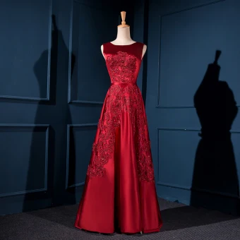 Chic Belle Bordeaux Robe De Soirée 2018 Princesse Encolure Dégagée Sans Manches Appliques En Dentelle Cristal Ceinture Longue Volants Dos Nu Robe De Ceremonie