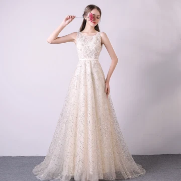 Bling Bling Champagne Robe De Soirée 2018 Princesse Encolure Dégagée Sans Manches Appliques Fleur Paillettes Perlage Ceinture Tribunal Train Volants Robe De Ceremonie