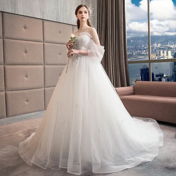 Chic / Beautiful Ivory Wedding Dresses 2018 A-Line / Princess Sweetheart Long Sleeve Appliques Lace Beading Ruffle Royal Train