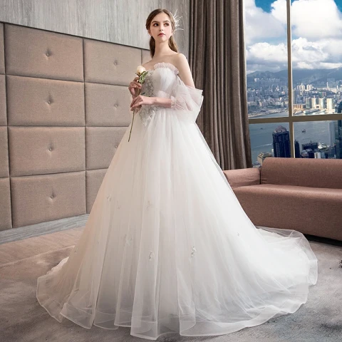 Hermoso Marfil Vestidos De Novia 2018 A-Line / Princess Sweetheart Manga Larga Apliques Con Encaje Rebordear Ruffle Royal Train