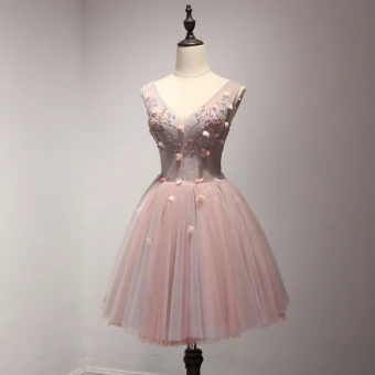 Chic Belle Perle Rose Robe De Fete 2017 Volants En Cascade Courte Robe Boule Épaules V Cou Sans Manches Dos Nu Perle Appliques Fleur Perlage Robe De Ceremonie