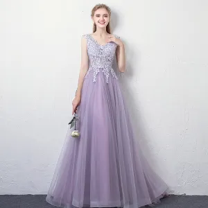 Charmant Lavande Robe De Soirée 2018 Princesse V Cou Sans Manches Appliques En Dentelle Faux Diamant Longue Volants Dos Nu Robe De Ceremonie