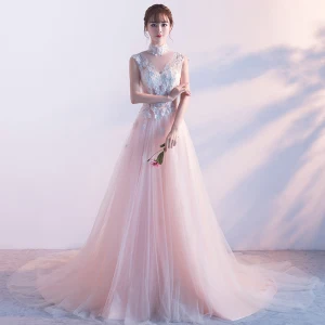 Elegant Perle Rosa Gjennomsiktig Selskapskjoler 2018 Prinsesse Høy Hals Uten Ermer Perle Appliques Blonder Boret Chapel Train Buste Formelle Kjoler