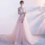 Elegante Parel Roze Doorzichtige Avondjurken 2018 A lijn Hoge Kraag Mouwloos Parel Appliques Kant Doorboord Chapel Train Ruche Gelegenheid Jurken