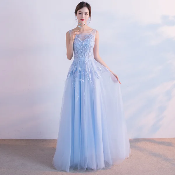 Discount Grey See-through Evening Dresses 2018 A-Line / Princess Scoop Neck Sleeveless Pearl Appliques Pierced Lace Feather Floor-Length / Long Ruffle Backless Formal Dresses
