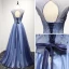 Flotte Kongeblå Selskabskjoler 2017 Prinsesse Lange Cascading Flæser Scoop Neck Ærmeløs Halterneck Rhinestone Beading Krystal Pailletter Applikationsbroderi Pierced Kjoler