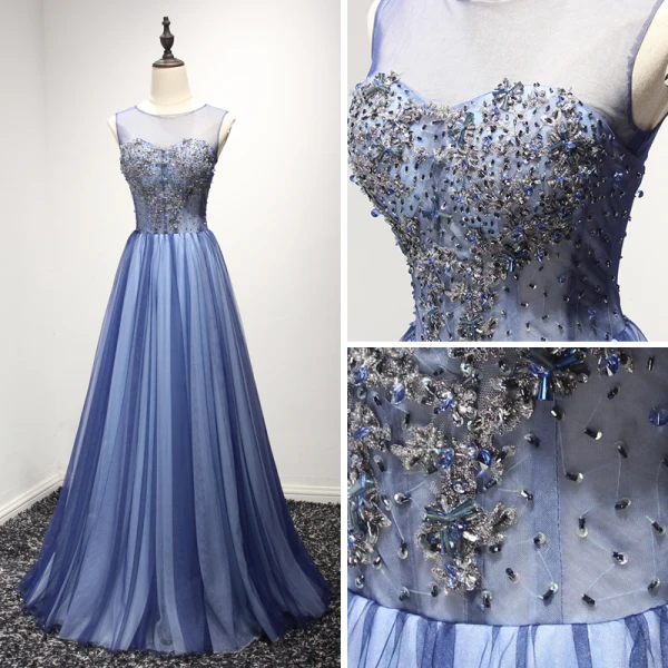 Flotte Kongeblå Selskabskjoler 2017 Prinsesse Lange Cascading Flæser Scoop Neck Ærmeløs Halterneck Rhinestone Beading Krystal Pailletter Applikationsbroderi Pierced Kjoler