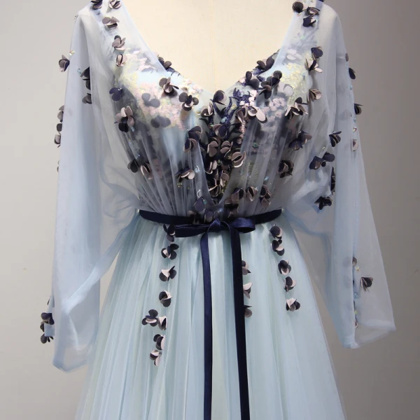 Elegant Sky Blue Prom Dresses 2017 A-Line / Princess Floor-Length / Long Cascading Ruffles V-Neck Long Sleeve Backless Embroidered Appliques Flower Sash Formal Dresses