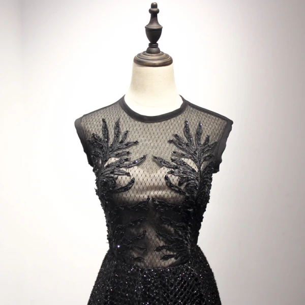 Bling Bling Black Homecoming Graduation Dresses 2018 A-Line / Princess Scoop Neck Sleeveless Appliques Pierced Lace Pearl Beading Knee-Length Ruffle Formal Dresses