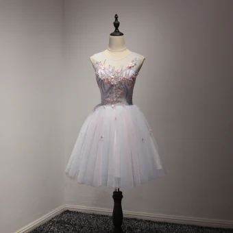 Stylowe Modne Błękitne Homecoming Sukienki Na Studniówke 2017 Kaskadowe Falbany Krótkie Suknia Balowa Wycięciem Bez Rękawów Bez Pleców Rhinestone Perła Z Koronki Aplikacje Kwiat Przebili Sukienki Wizytowe