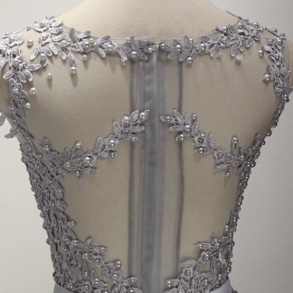 Modern / Fashion Grey Homecoming Graduation Dresses 2017 Cascading Ruffles Short A-Line / Princess Scoop Neck Sleeveless Backless Pearl Lace Appliques Sash Pierced Formal Dresses