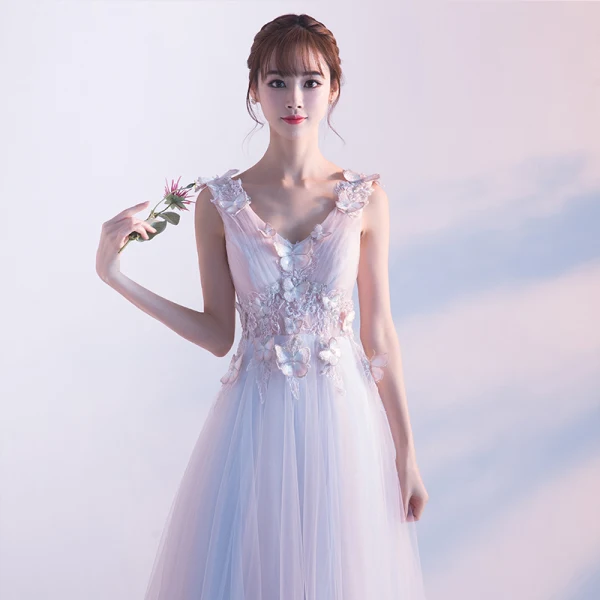 Elegant Blushing Pink Evening Dresses 2018 A-Line / Princess V-Neck Sleeveless Butterfly Appliques Lace Watteau Train Ruffle Backless Formal Dresses
