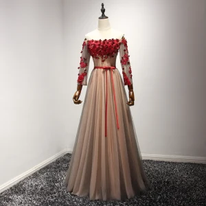 Mote Rød Perle Rosa Selskapskjoler 2017 Prinsesse Lange Gripende Ruffles Av Skulderen Langermede Ryggløse Beading Krystall Appliques Blomst Sash Formelle Kjoler