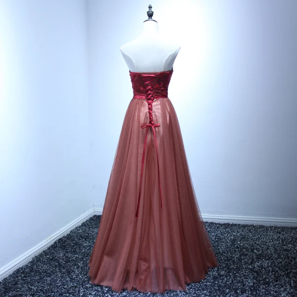 Fine Rød Selskapskjoler 2017 Prinsesse Lange Gripende Ruffles Kjæreste Uten Ermer Ryggløse Beading Paljetter Blonder Appliques Sash Formelle Kjoler