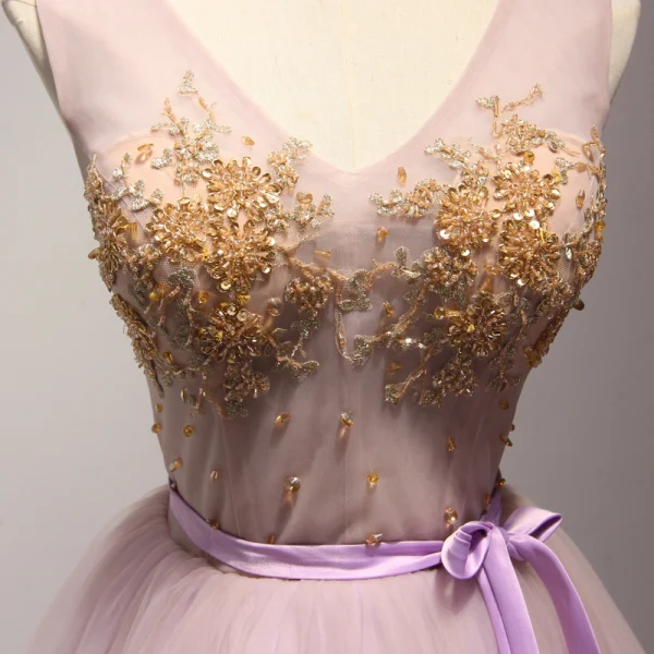 Chic / Belle Lavande Perle Rose Robe De Fete 2017 Volants en Cascade Courte Robe Boule V-Cou épaules Sans Manches Dos Nu Perlage Paillettes Cristal En Dentelle Appliques Ceinture Robe De Ceremonie