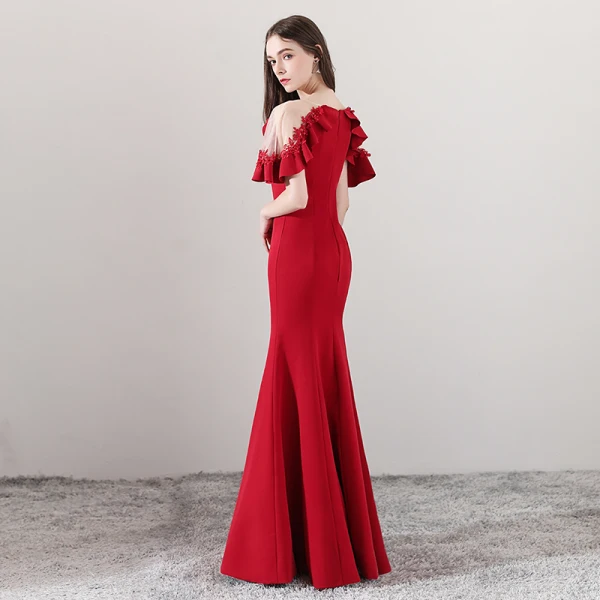 Modest / Simple Red See-through Evening Dresses  2018 Trumpet / Mermaid Scoop Neck Short Sleeve Appliques Lace Pearl Floor-Length / Long Ruffle Formal Dresses