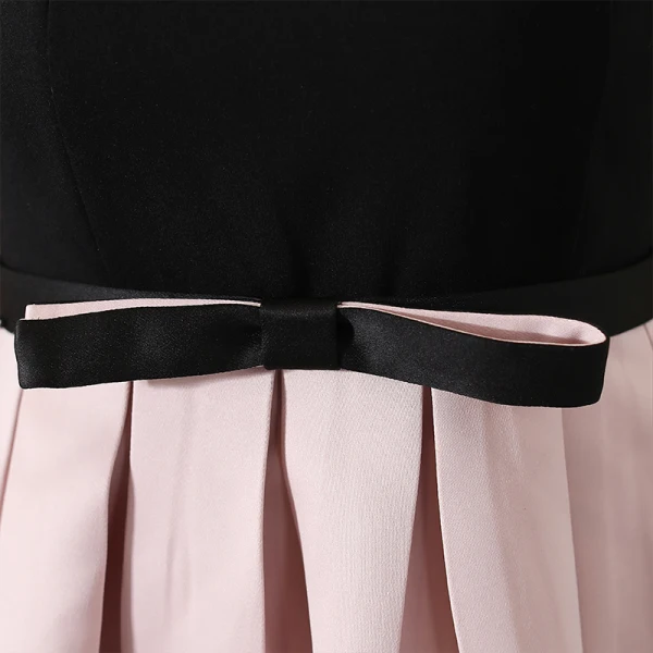 Modest / Simple Black Blushing Pink Homecoming Graduation Dresses 2018 A-Line / Princess Amazing / Unique V-Neck Sleeveless Bow Sash Knee-Length Ruffle Backless Formal Dresses