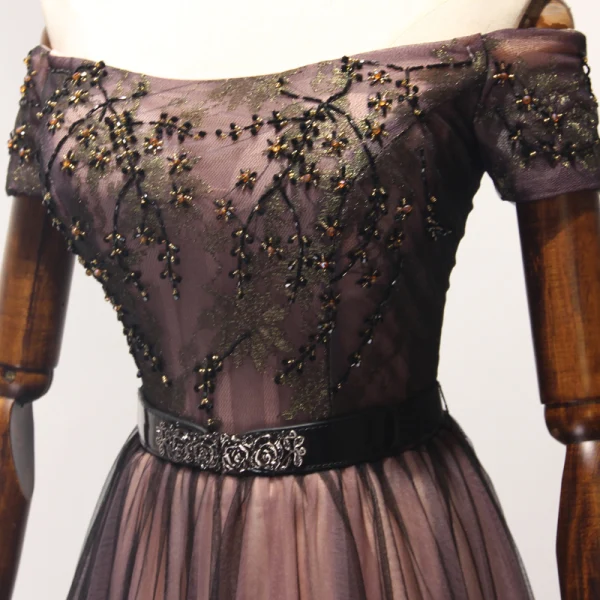 Élégant Noire Robe De Soirée 2017 Princesse Longue Volants en Cascade De l'épaule Manches Courtes Dos Nu Perlage Cristal Métal Ceinture Robe De Ceremonie