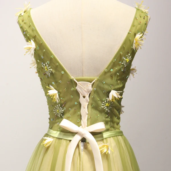 Élégant Vert Lime Robe De Soirée 2017 Princesse Longue Volants en Cascade V-Cou épaules Sans Manches Dos Nu Perlage Cristal Paillettes Appliques Fleur Noeud Ceinture Robe De Ceremonie
