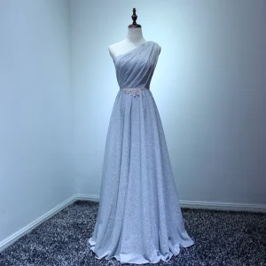 Simple Gris Robe De Soirée 2017 Princesse Longue Volants En Cascade Une Épaule Sans Manches Dos Nu Faux Diamant Ceinture Glitter Robe De Ceremonie