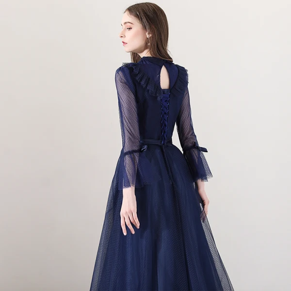Moderne / Mode Bleu Marine Robe De Soirée 2018 Princesse Encolure Carrée Manches Longues Noeud Ceinture Longue Volants Dos Nu Robe De Ceremonie