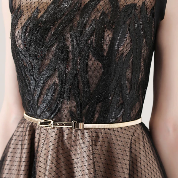 Modern / Fashion Brown See-through Homecoming Graduation Dresses 2018 A-Line / Princess Scoop Neck Sleeveless Appliques Pierced Lace Metal Sash Knee-Length Ruffle Formal Dresses