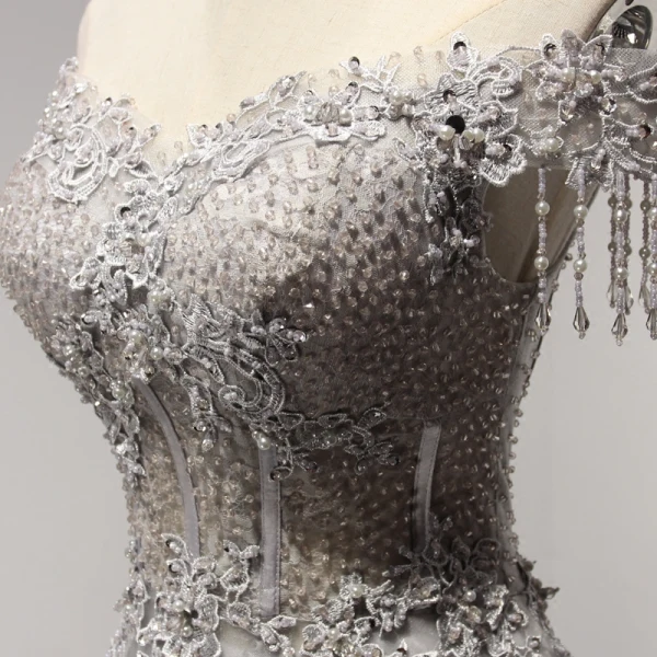 Luxury / Gorgeous Grey Evening Dresses 2017 A-Line / Princess Off-The-Shoulder Short Sleeve Beading Crystal Appliques Lace Pearl Rhinestone Tassel Floor-Length / Long Ruffle Backless Formal Dresses