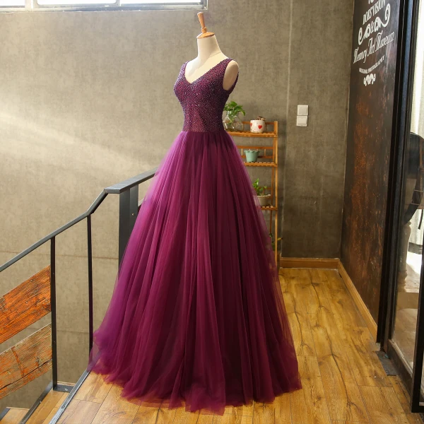 Chic / Beautiful Grape Prom Dresses 2018 A-Line / Princess V-Neck Sleeveless Beading Floor-Length / Long Ruffle Backless Formal Dresses