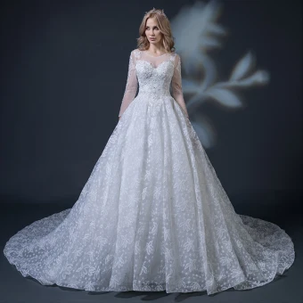 Simple Ivoire Transparentes Robe De Mariée 2018 Robe Boule Encolure Dégagée Manches Longues Dos Nu Appliques Percé En Dentelle Volants Cathedral Train