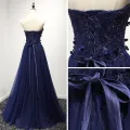 Fine Kongeblå Selskapskjoler 2017 Prinsesse Kjæreste Uten Ermer Appliques Blonder Blomst Beading Lange Buste Ryggløse Formelle Kjoler