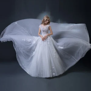 Charming White Wedding Dresses 2018 Ball Gown Scoop Neck Cap Sleeves Appliques Pierced Lace Beading Ruffle Cathedral Train