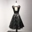 Chic / Beautiful Black Homecoming Graduation Dresses 2017 A-Line / Princess V-Neck Sleeveless Appliques Lace Flower Pearl Rhinestone Tea-length Ruffle Pierced Backless Formal Dresses