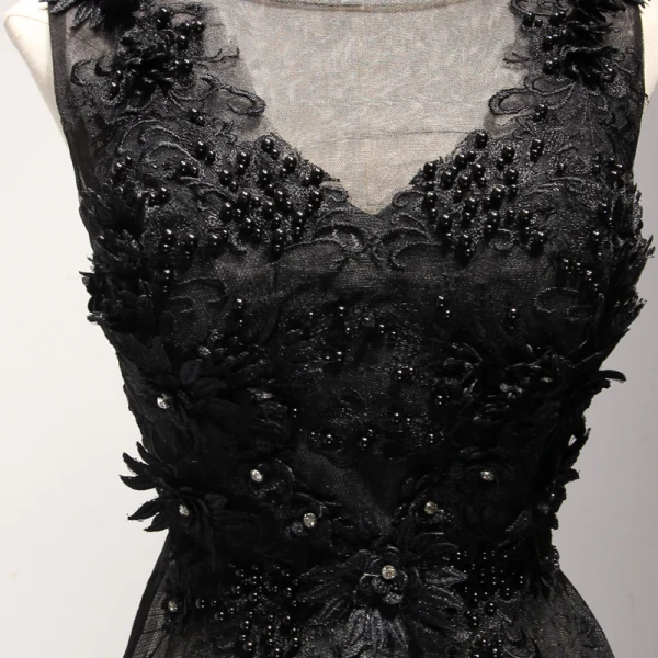 Chic / Beautiful Black Homecoming Graduation Dresses 2017 A-Line / Princess V-Neck Sleeveless Appliques Lace Flower Pearl Rhinestone Tea-length Ruffle Pierced Backless Formal Dresses
